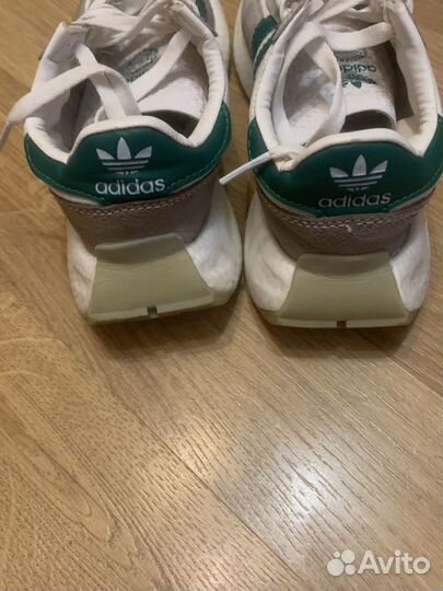 Кроссовки adidas