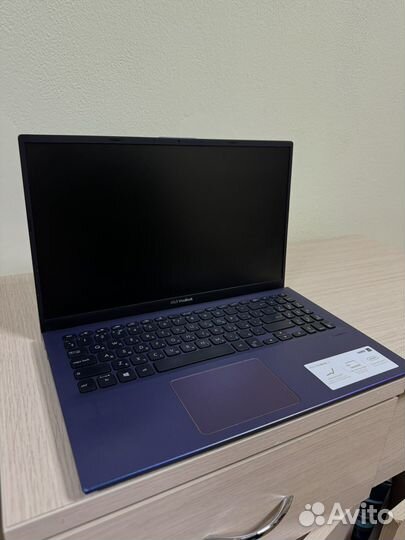 Asus vivabook 15 X512U