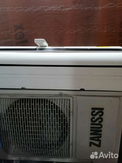 Кондиционер Zanussi