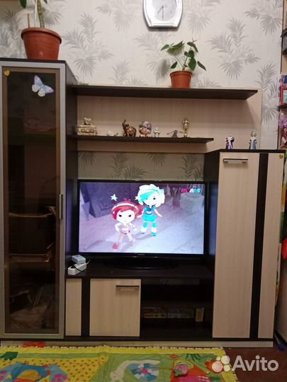 Тумба под телевизор