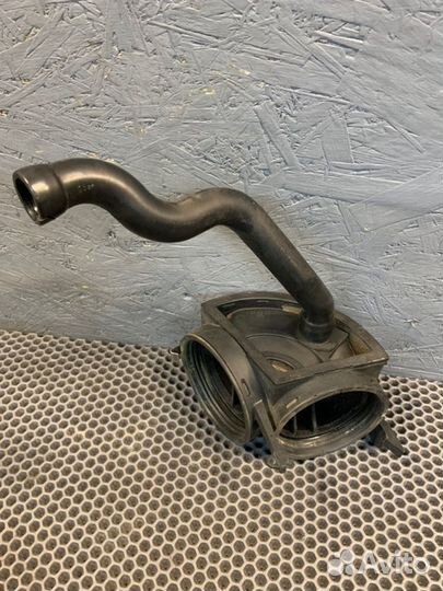 Патрубок дроссельной заслонки Mercedes-Benz Sl500