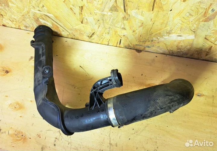 Патрубок интеркулера VW Passat (B7) 2011