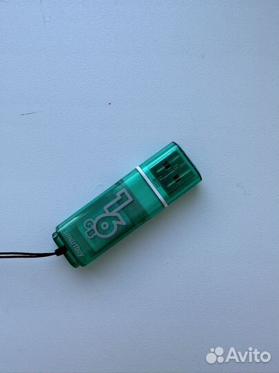 USB флешка 16 Гб