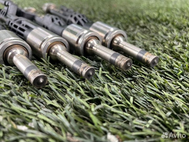 Форсунка топливная Bmw 3 F30 N20B20 2011