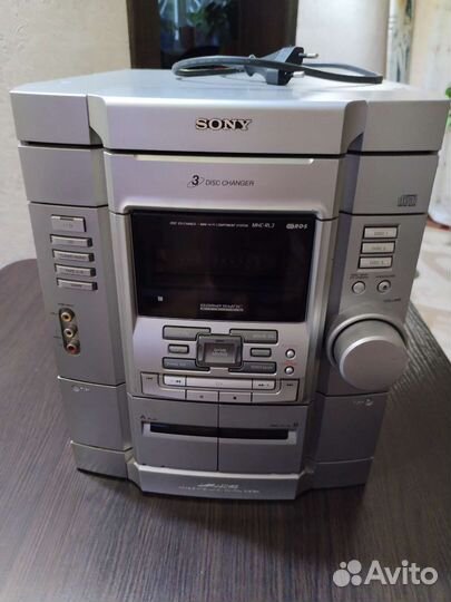 Музыкальный центр sony