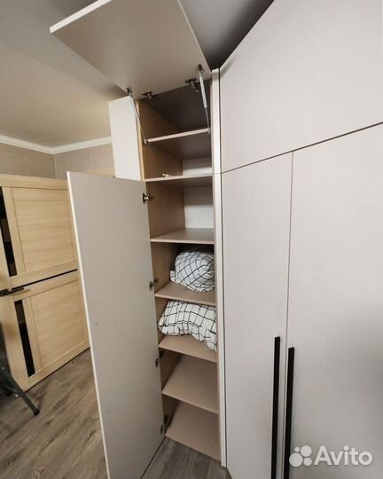 Шкаф четырехстворчатый (и другие)