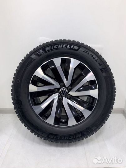 R18 Nokian Tyres Hakkapeliitta 10p SUV 255/60, PCD 5x112 DIA 66.6