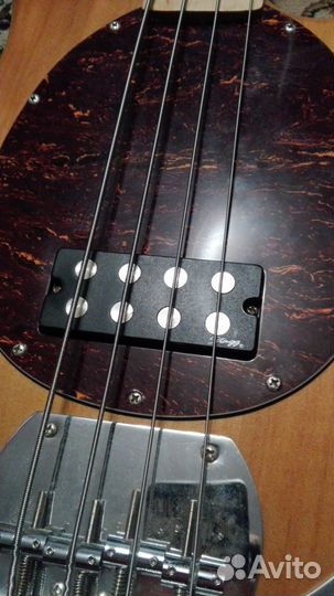 Бас-гитара Stagg MB300