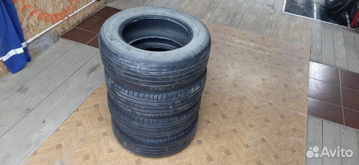 Nexen N8000 235/65 R17 104H