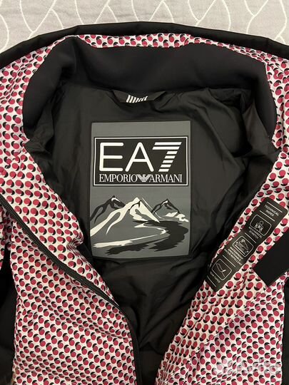 Горнолыжная куртка EA7 Ski Padded - Magenta pois