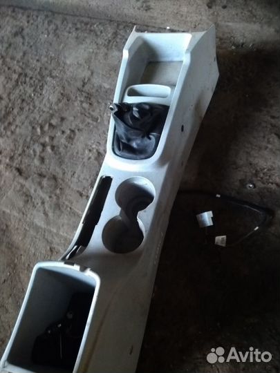 Центральная консоль Kia Cerato 1