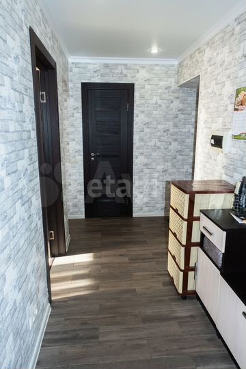 2-к. квартира, 55 м², 2/3 эт.