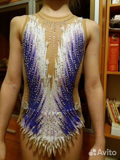 Купальник для художественной гимнастики выступать