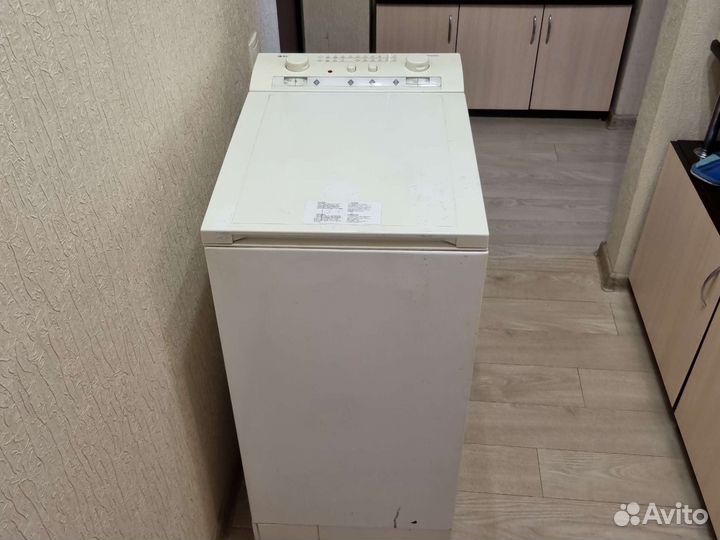 Стиральная машина на запчасти indesit