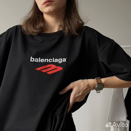 Футболка Balenciaga