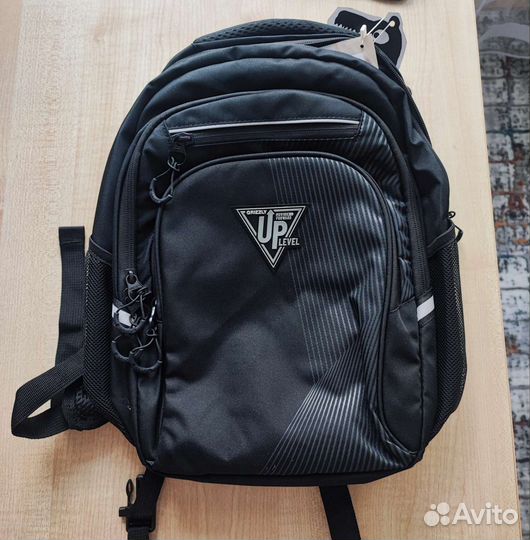 Рюкзак школьный для мальчика новый