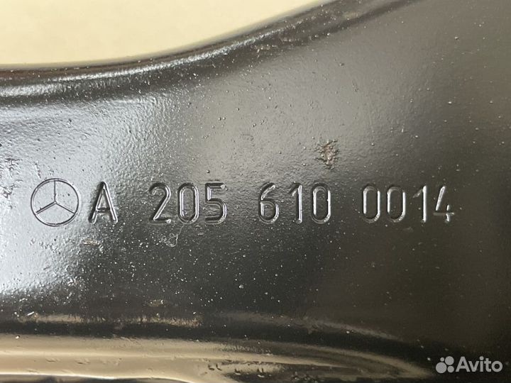 Усилитель заднего бампера Mercedes C-Class W205