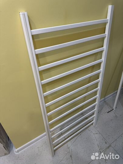 Детская кроватка с поперечным маятником