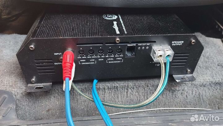 Сабвуфер и усилитель моноблок