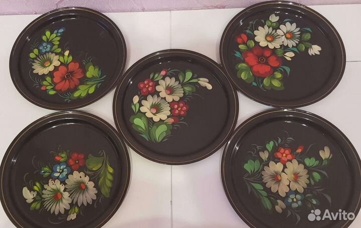 Тарелки металлические с росписью, СССР