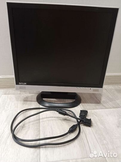 Монитор ЖК 19 дюймов