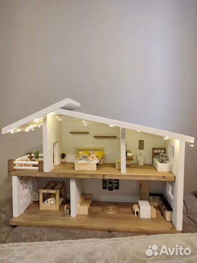 Детский игровой домик из дерева