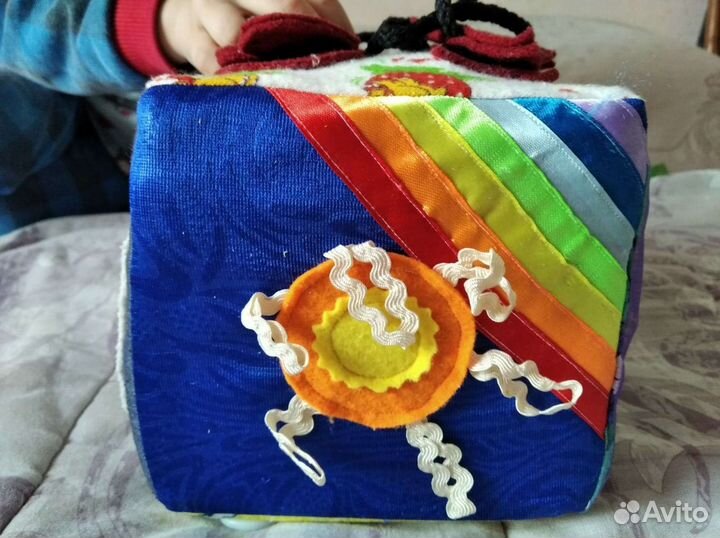 Мягкий кубик развивающий