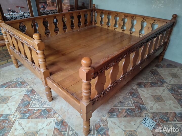 Восточные топчаны