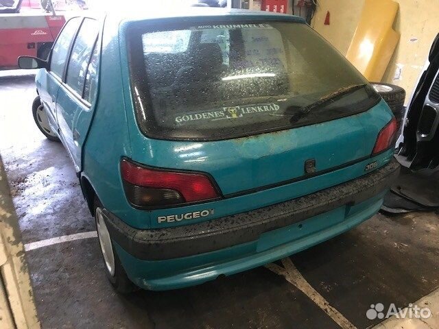 Разбор на запчасти Peugeot 306