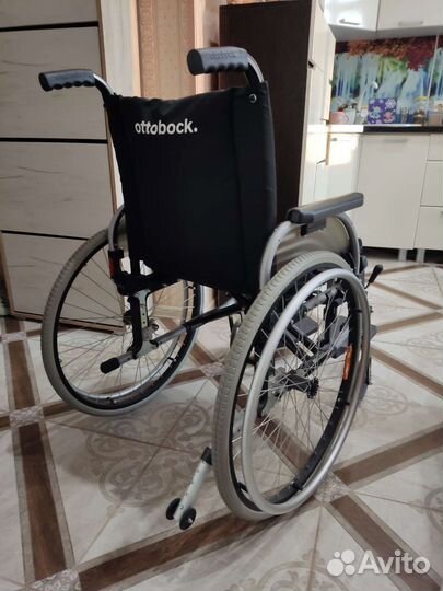 Коляска для нуждающегося