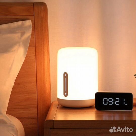 Лампа настольная