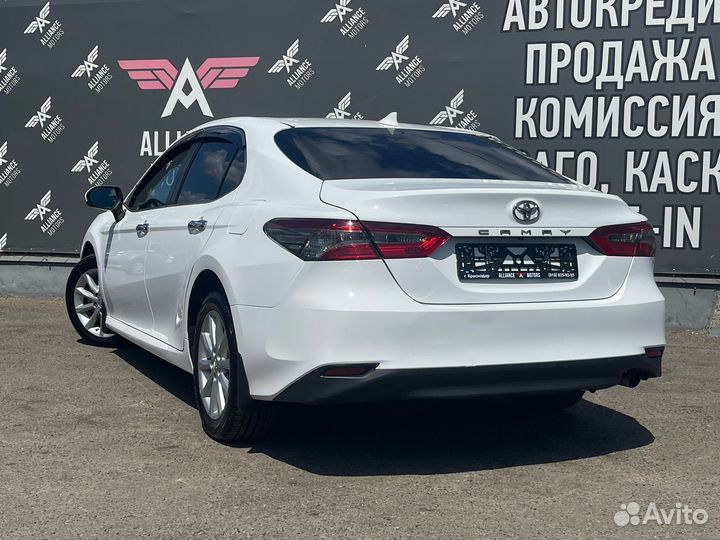 Toyota Camry 2.0 AT, 2018, 97 560 км