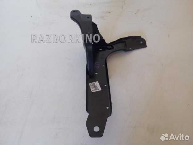 Кронштейн заднего сиденья