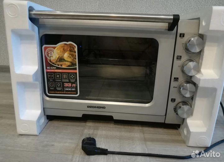 Новая мини-печь Redmond RO-5701 с функцией гриля