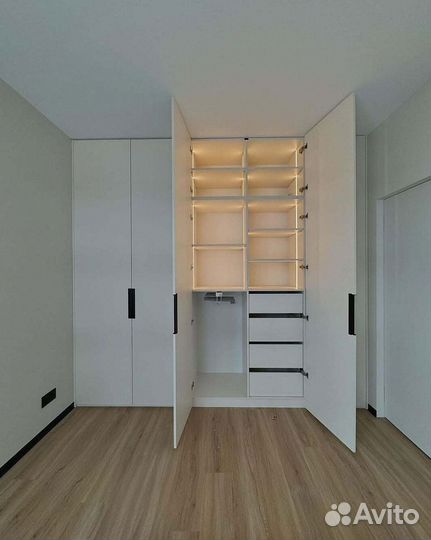 Шкаф для вещей