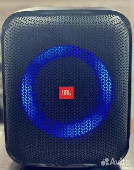 Музыкальная колонка jbl partybox