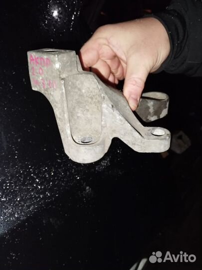 Кронштейн коробки АКПП мазда 3 bk