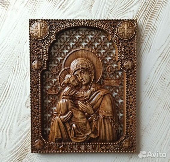 Резные иконы из дерева