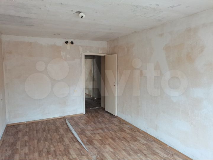 2-к. квартира, 55 м², 9/10 эт.