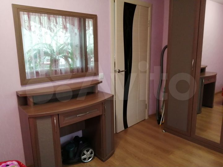 2-к. квартира, 43 м², 3/5 эт.