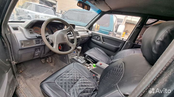 Mitsubishi Pajero 2.5 МТ, 1993, 300 000 км