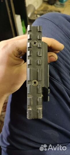 Крепление под калиматорный прицел 