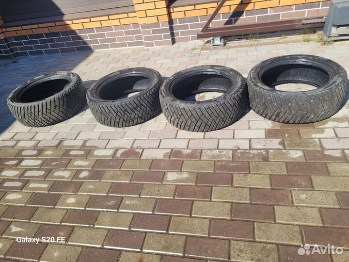 Goodyear UltraGrip 7.5/50 R17 92D