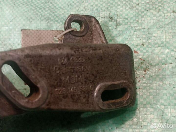 Кронштейн гидроусилителя Audi A6 C4 седан 2.0I