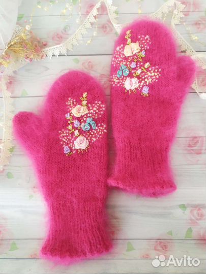 Варежки вязаные с вышивкой тёплые и пушистые