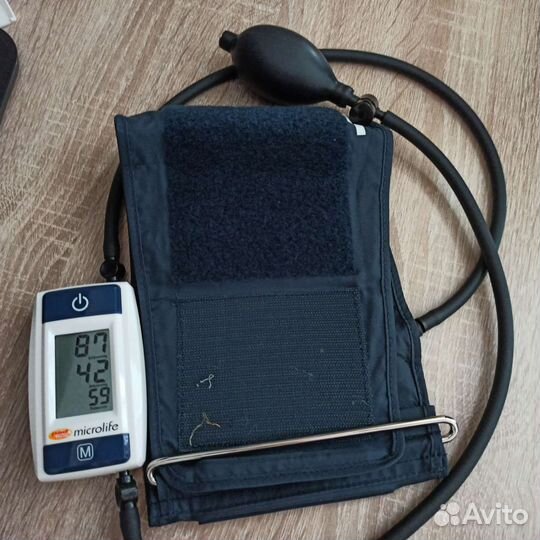 Полуавтоматический тонометр