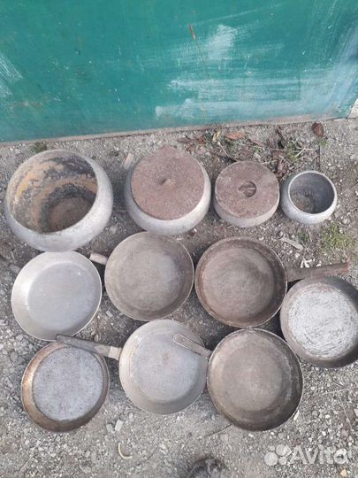 Чугунки и сковородки стариннык