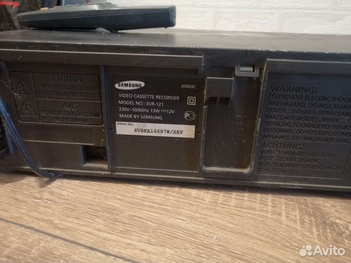 Видеомагнитофон Samsung