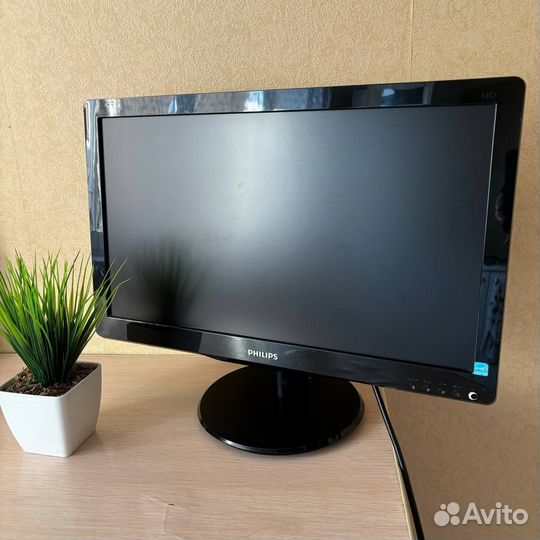 Монитор Philips 20