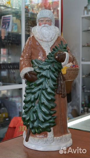 Дед мороз С елкой (гипс.высота 40 см, вес 6.5 кг)